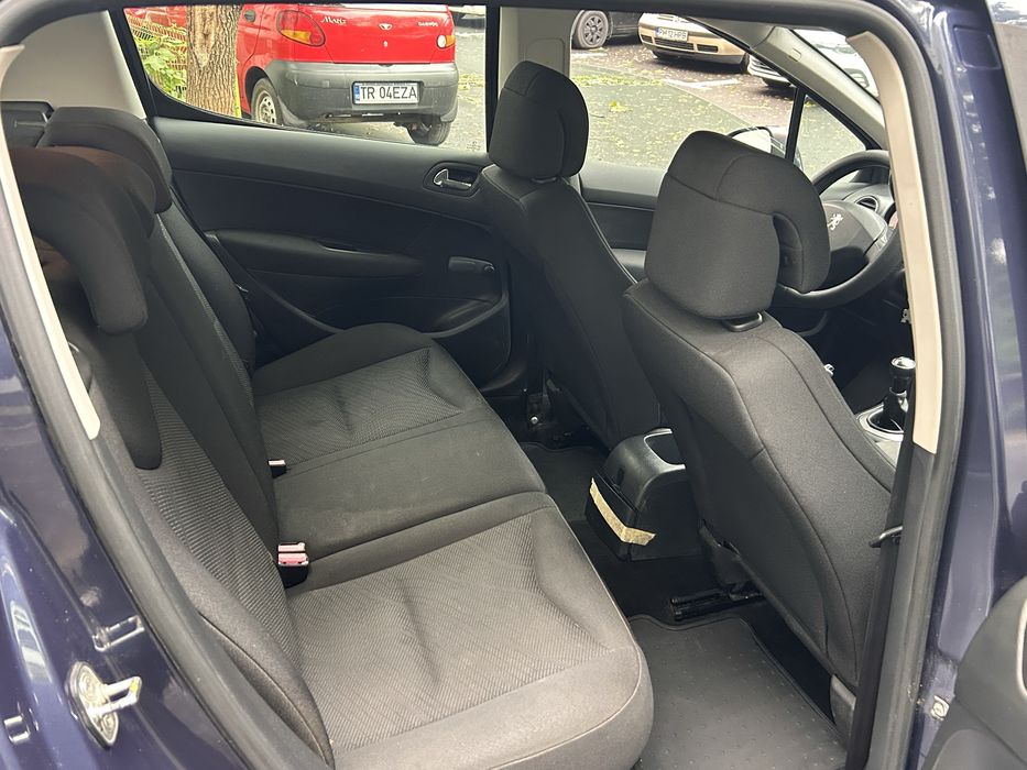 Peugeot 308 2008 km reali 1.6 L benzina stare impecabila vari +/-