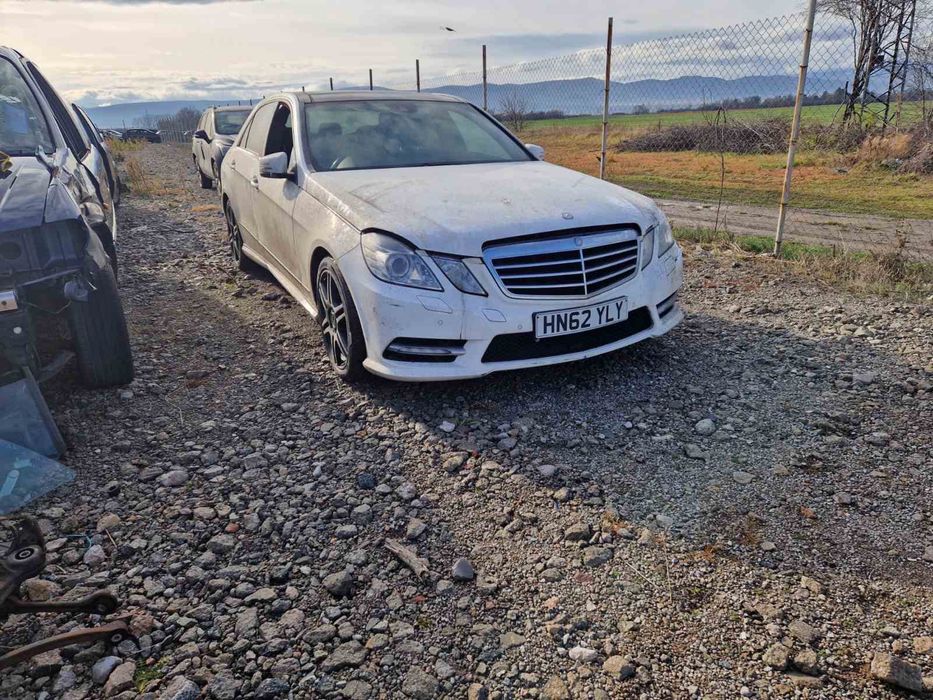 За Части Mercedes e220 cdi auto 2013 г