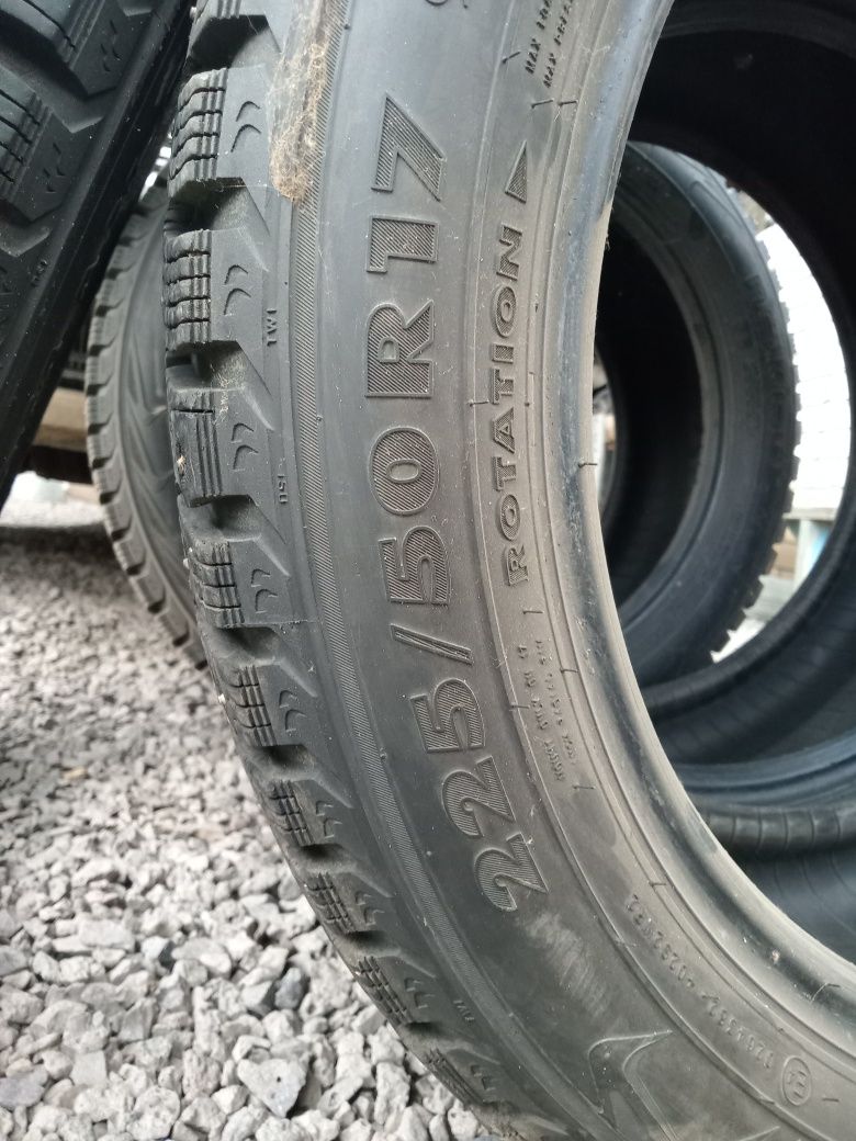 Шины шипованные Nokian Nordman225/50/r17