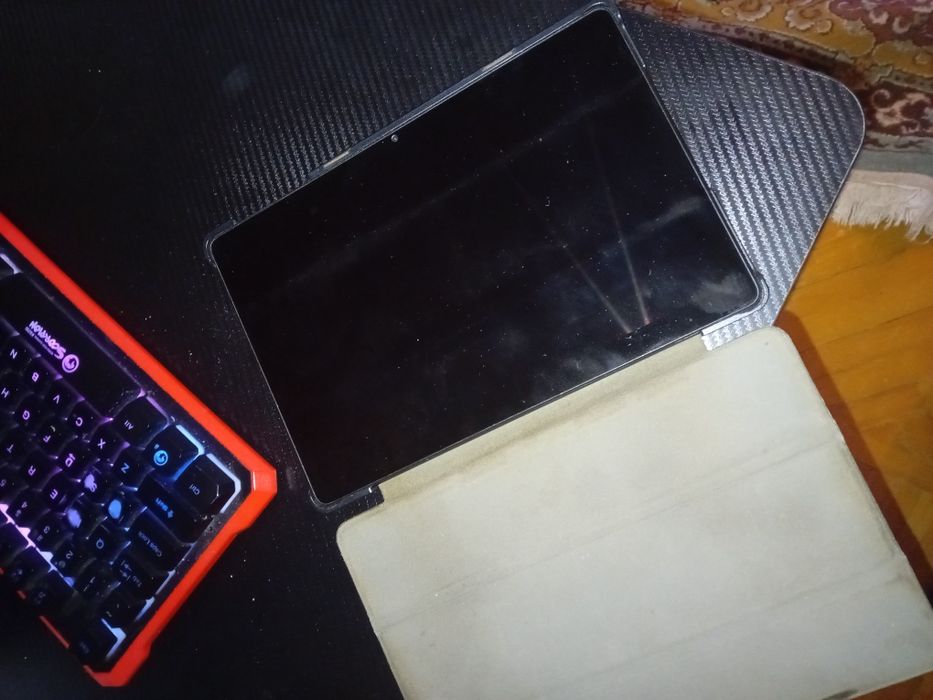 Se vinde Tableta Huawei T10 .