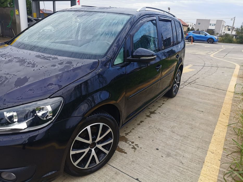 VW Touran 2.0 TDI Bluemotion 2014 140CP