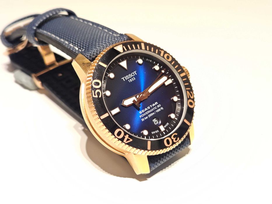 Продавам дайвър 300м  автоматик часовник"Tissot" Seastar Powermatic 80