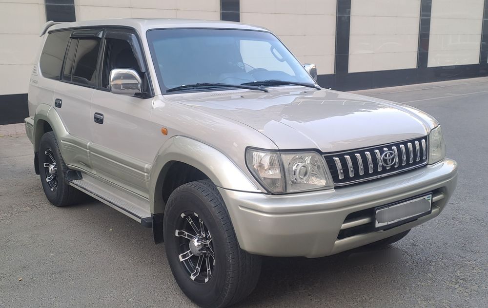 TOYOTA PRADO sotiladi xolati juda zo'r