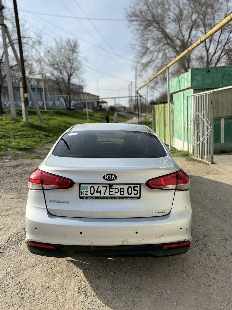 Продам Kia Cerato 2017Срочно