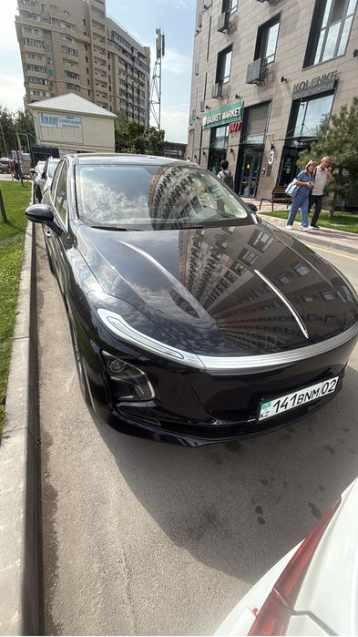 Аренда авто, аренда авто под такси Honqgi E-QM5