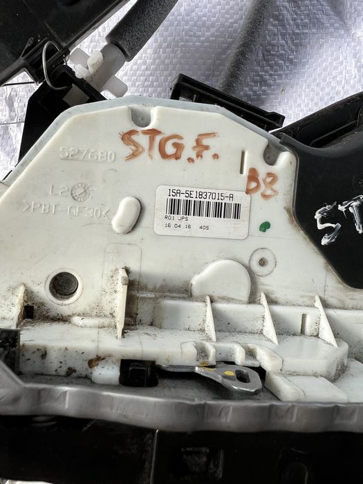 Broasca yala fata spate stanga dreapta pt vw passat b8 2015 2020