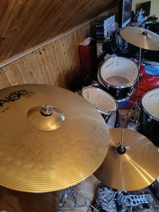 Vând set complet tobe