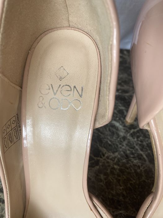 дамски лачени обувки на ток