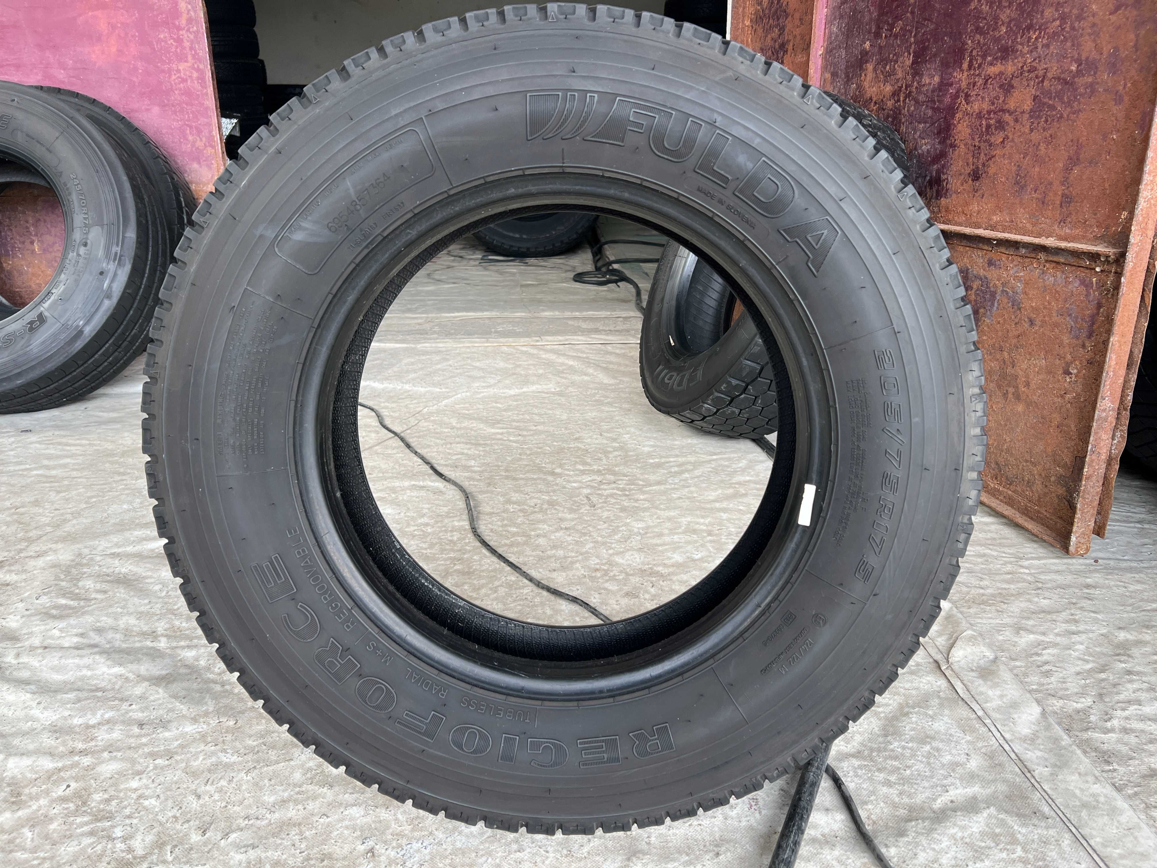 1 тежкотоварна гума задна 205/75R17.5 Fulda RegioForce 124/122M M+S