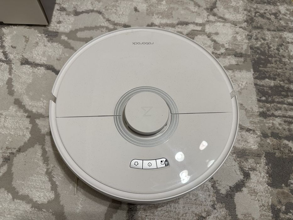 Продам робот-пылесос в идеальном состоянии