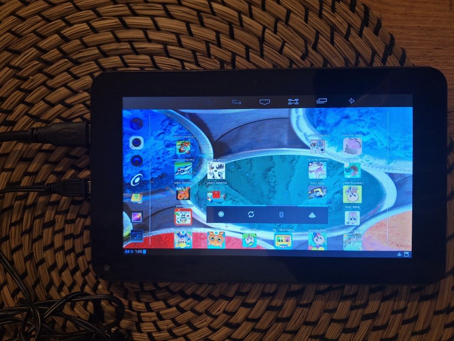Tableta E-BODA Revo R75
