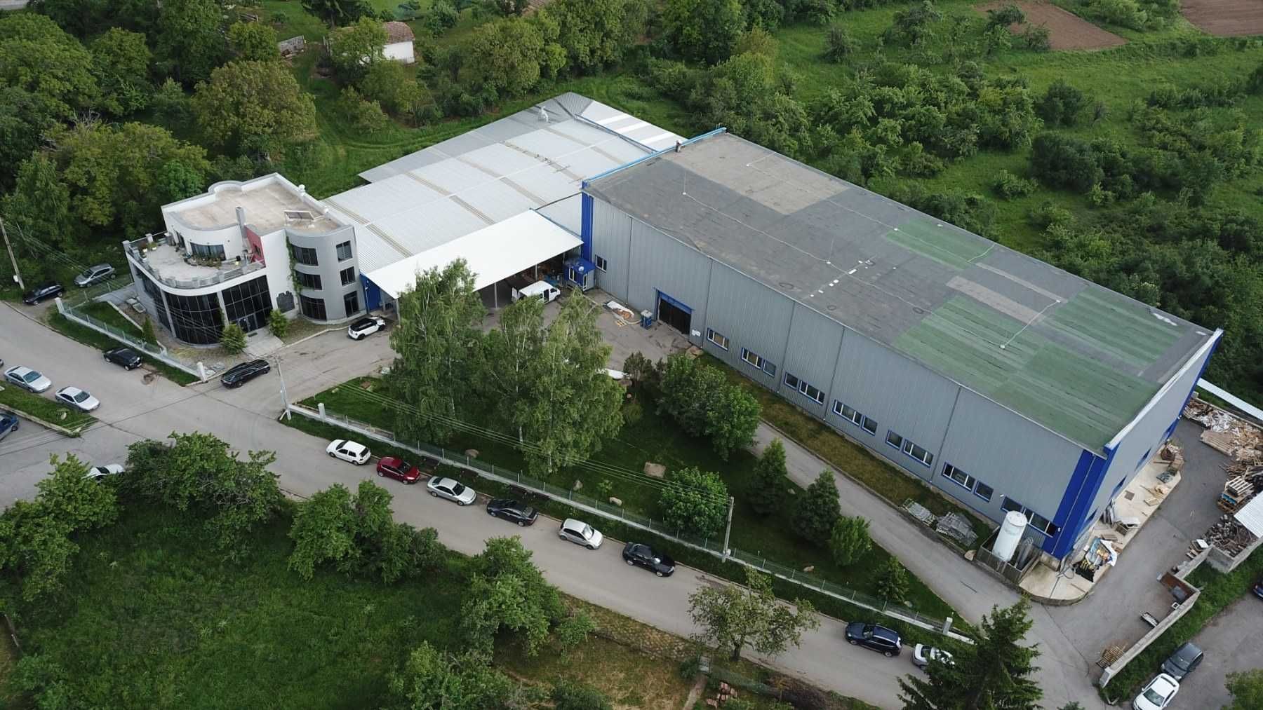 Продавам промишлено помещение