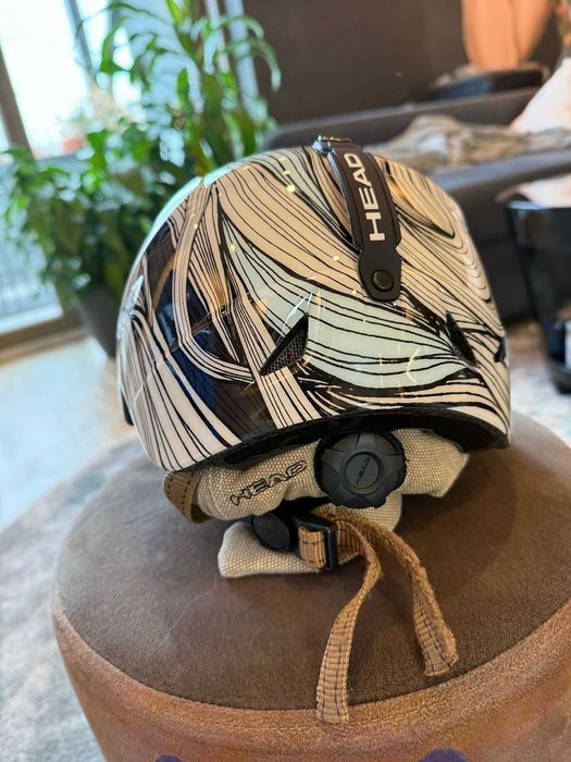 Vand casca de schi dama nefolosita - husa inclusa - M-L - 56-59 cm