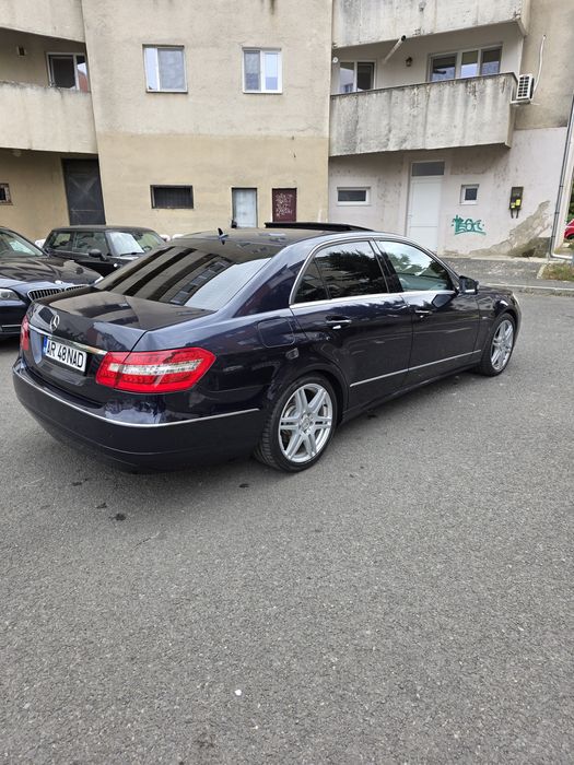 Mercedes Benz E220 CDI