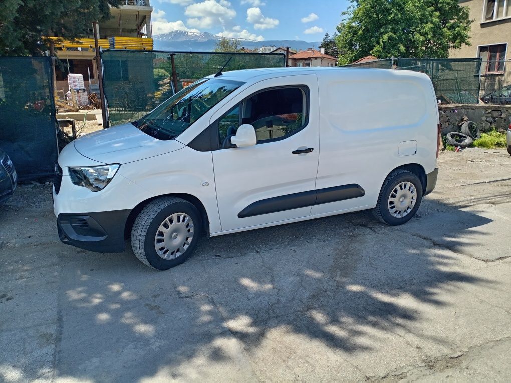 Opel Combo 1.5 dCi 102 hp euro 6