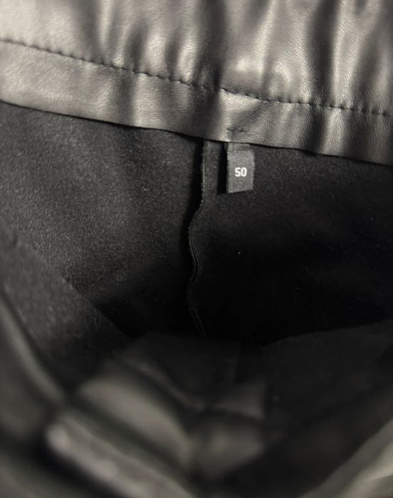 Vand pantaloni piele