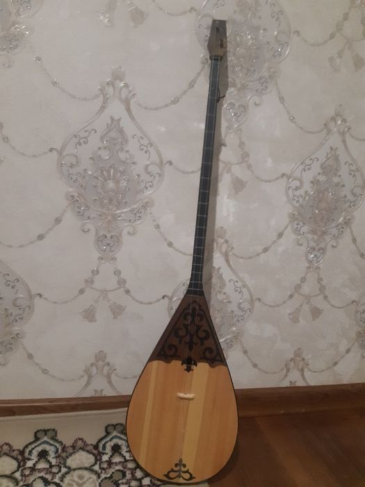 Казакша домбыра сатылады
