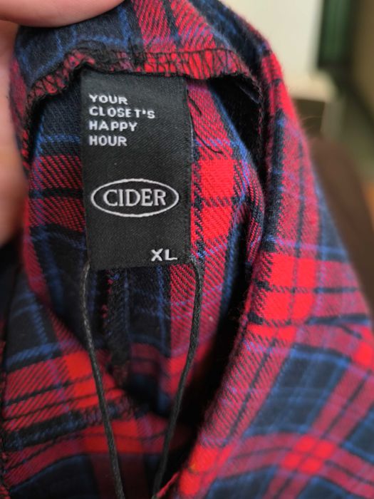 Панталон чисто нов