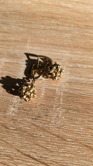 Продаются золотые серьги. 585 проба