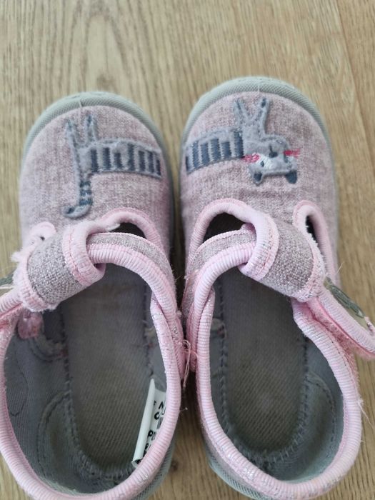 Пантофки за момиченце