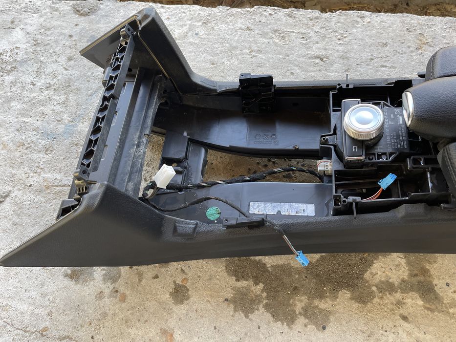 Cotiera Piele / Consola Centrala E Class W212 / S212