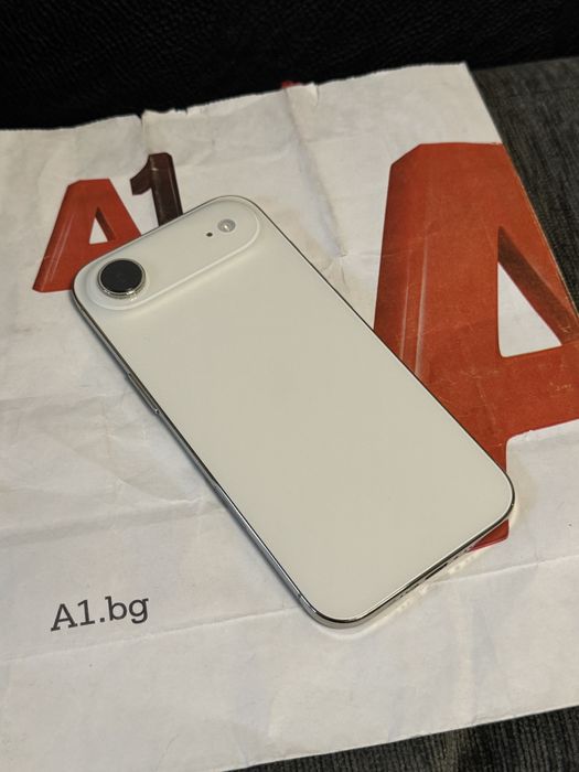 КАТО НОВ 512GB iPhone 17 Air A1 Гаранция 2028г. Light Gold