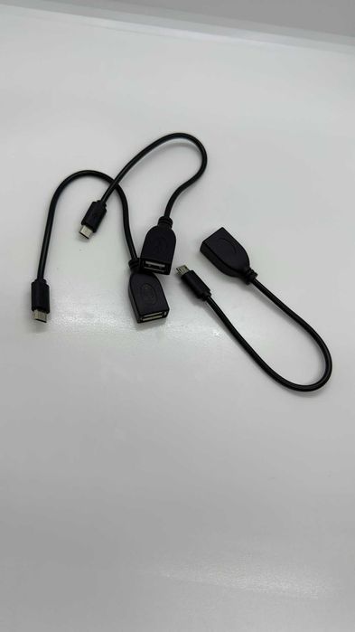 Cablul / Adaptor USB OTG (On-The-Go)