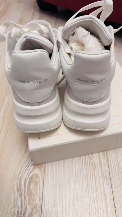 Adidasi alexander mcqueen runner