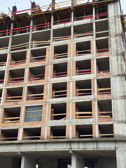 Двустаен апартамент в Банишора