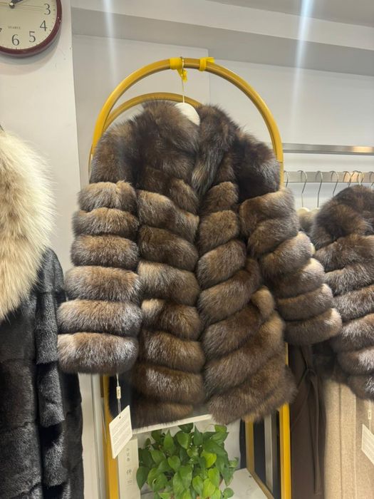 Продам шубу из натурального песца Max Mara. Сшита на заказ