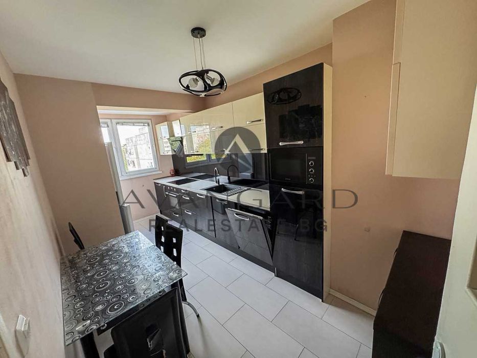 оф.24422 Тристаен с реална квадратура до парк Лаута