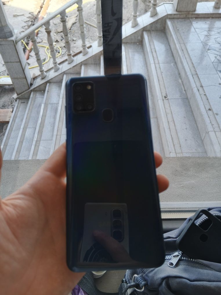 Samsung a21s 32gb.
