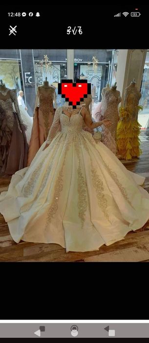 Булчински рокли .