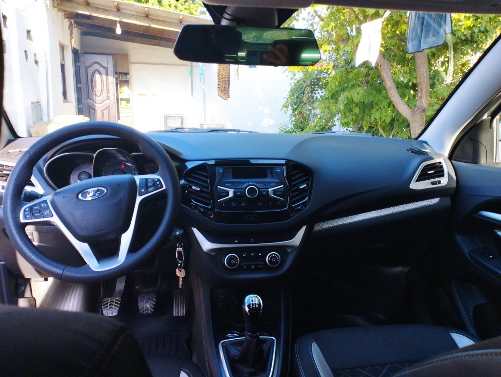 Lada Vesta Sw Cross 1.6 механика