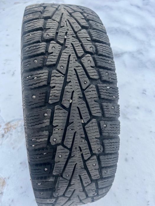 Продаю зимние шины