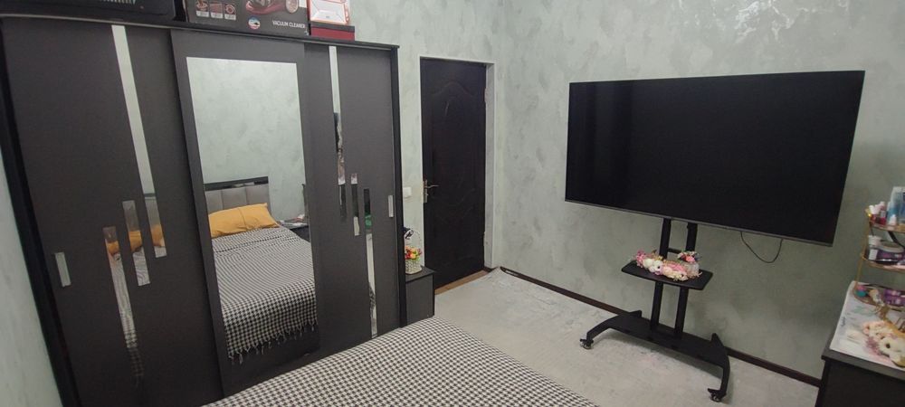 Уй чуқурсойда 5этажли 5этаж 2хона 3хона қилинган. Ремонтли