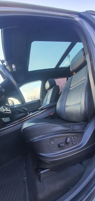 BMW  X5 3.0is vând-schimb