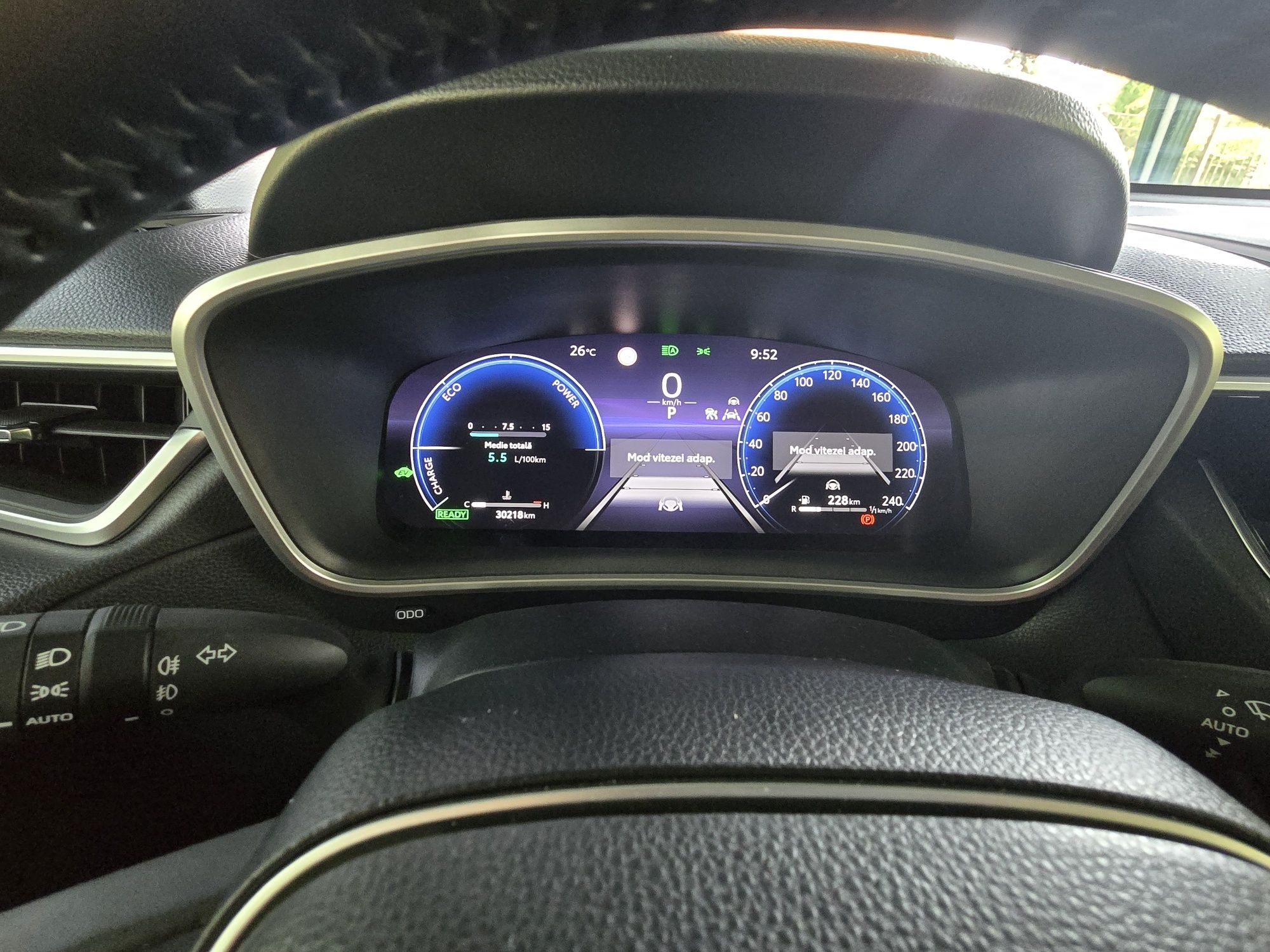 Toyota Corolla Cross Hybrid 4x4 Panoramic!
