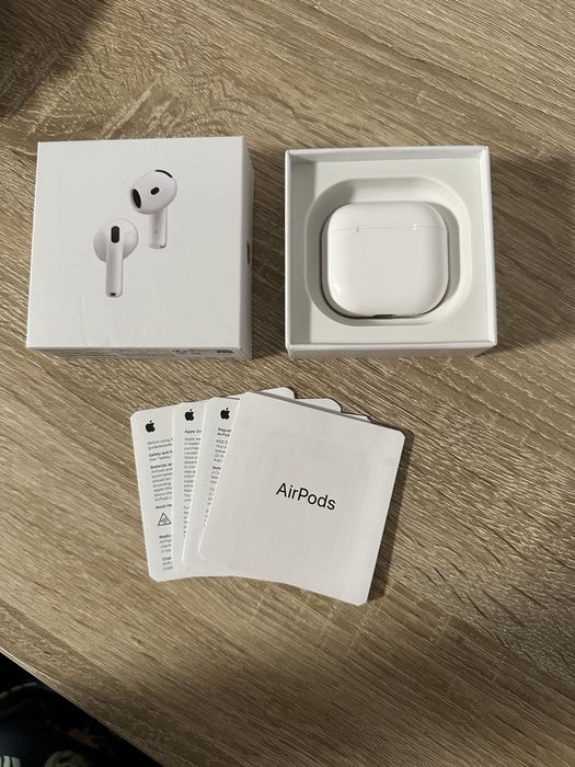 Air Pods 4 ANC (Active Noise Cancellation
