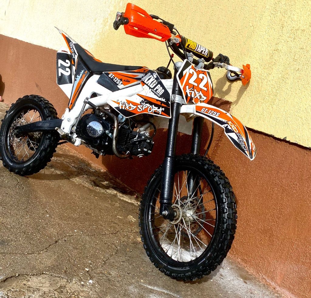 Vând Cross kxd 125