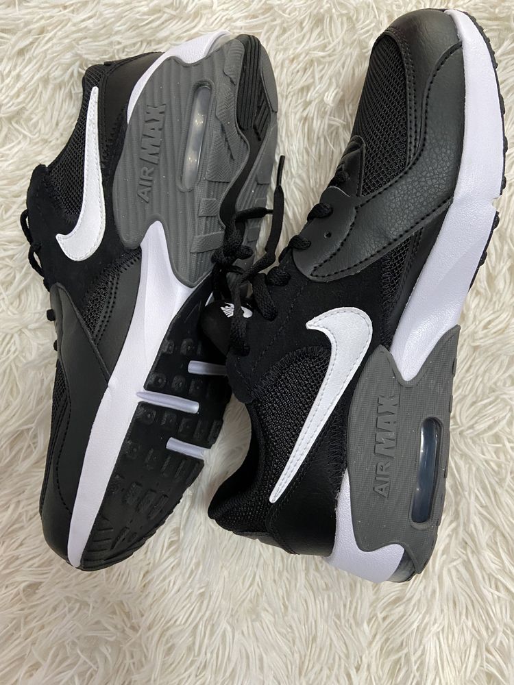 Noi Nike AIR MAX /Adidas  Fortarun 2.0  Nr. 40