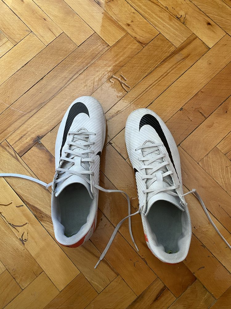 Бутонки nike mercurial