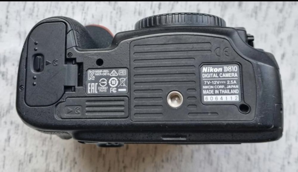 Nikon D810 на едва 35 000 кадъра!