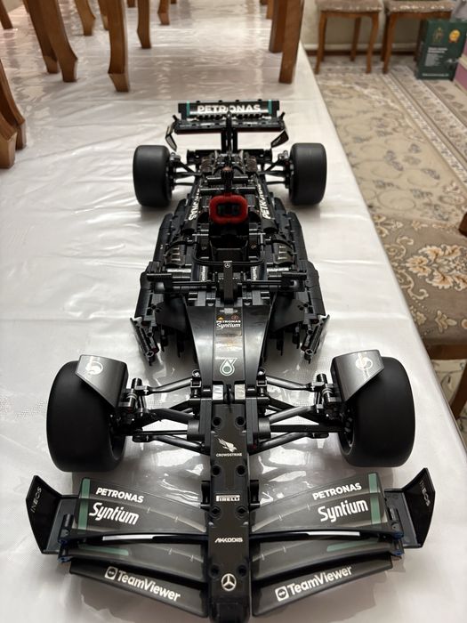 Mercedes AMG PETRONAS lego