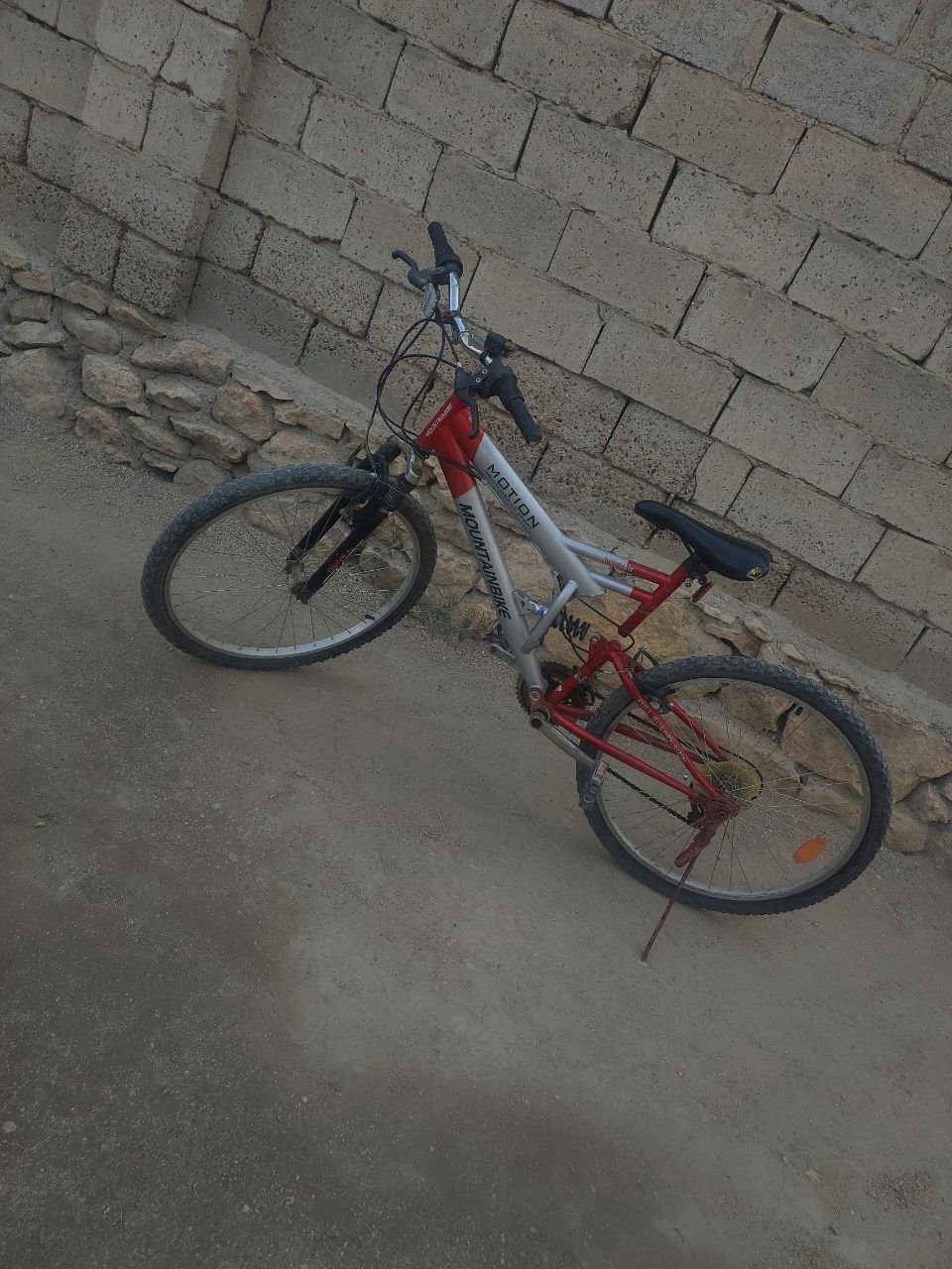 Velosiped sotiladi