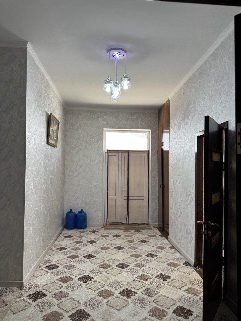 Kotej. Kоттедж sotiladi