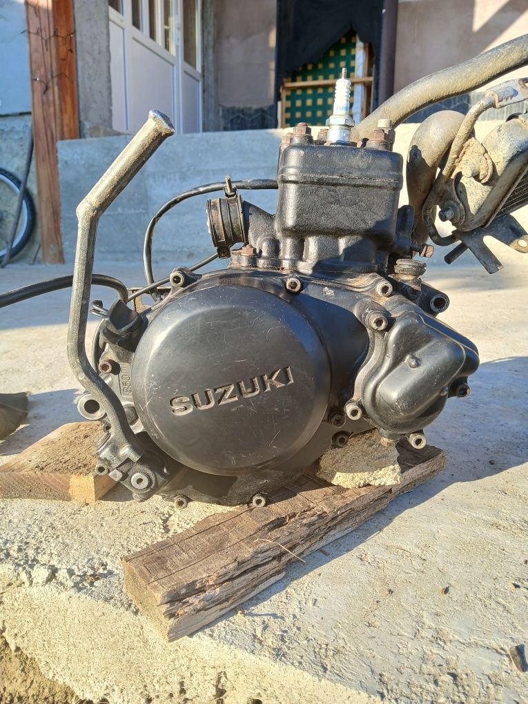 Motor Suzuki complet