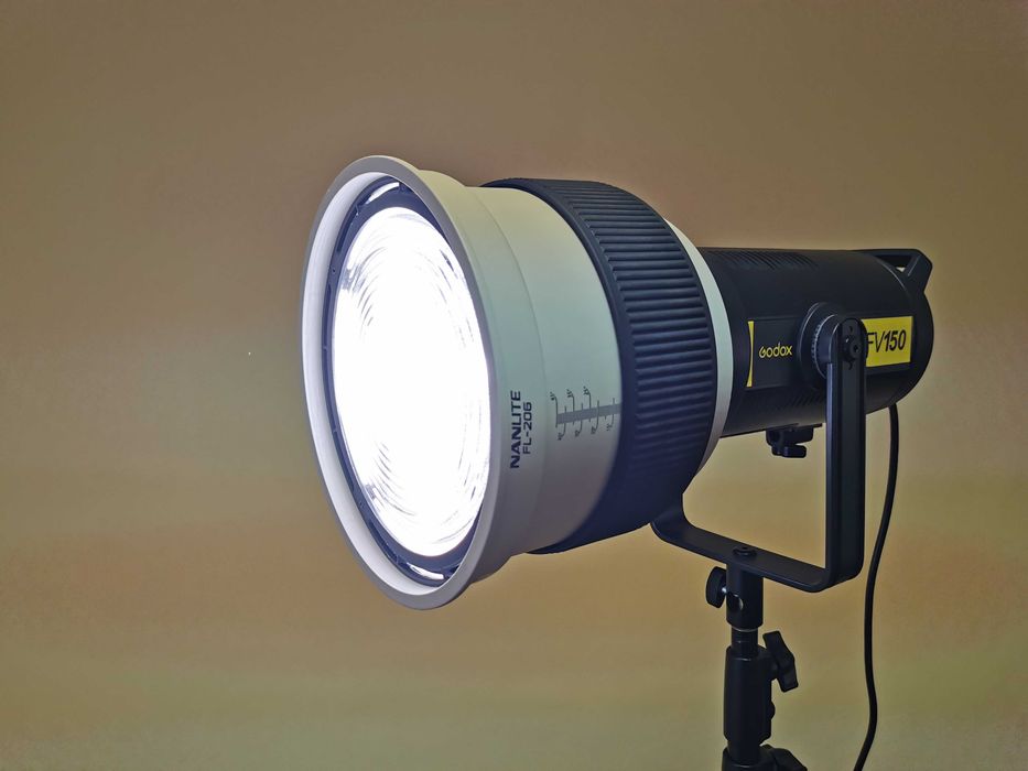 Френелова леща / спот Nanlite FL-20G с фабрични клапи (Barndorf)