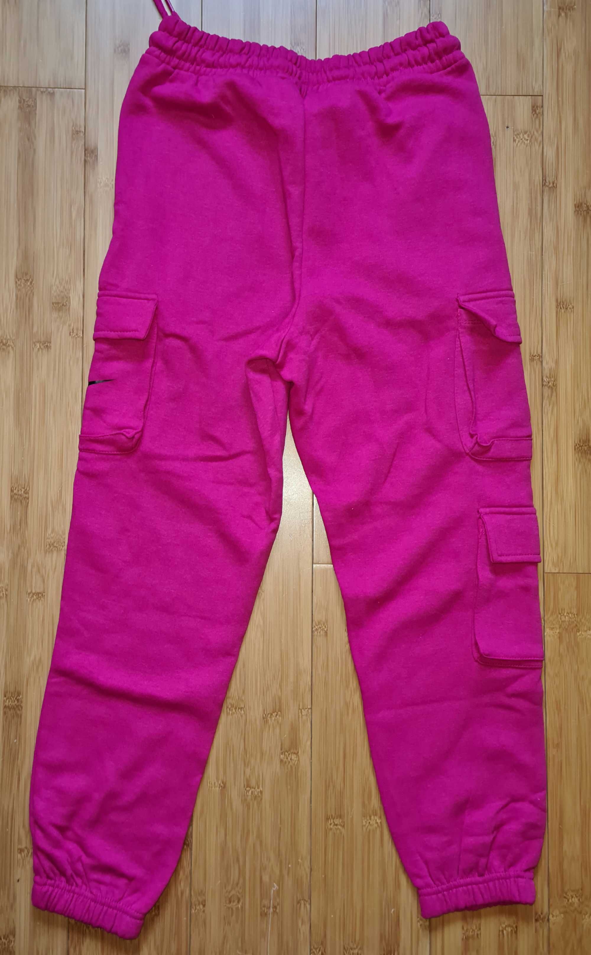 Set dama 2 piese bustiera si pantaloni oversize Nike magenta XS nou