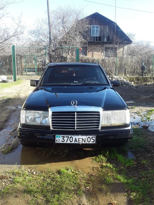 Мерседес  продаётся